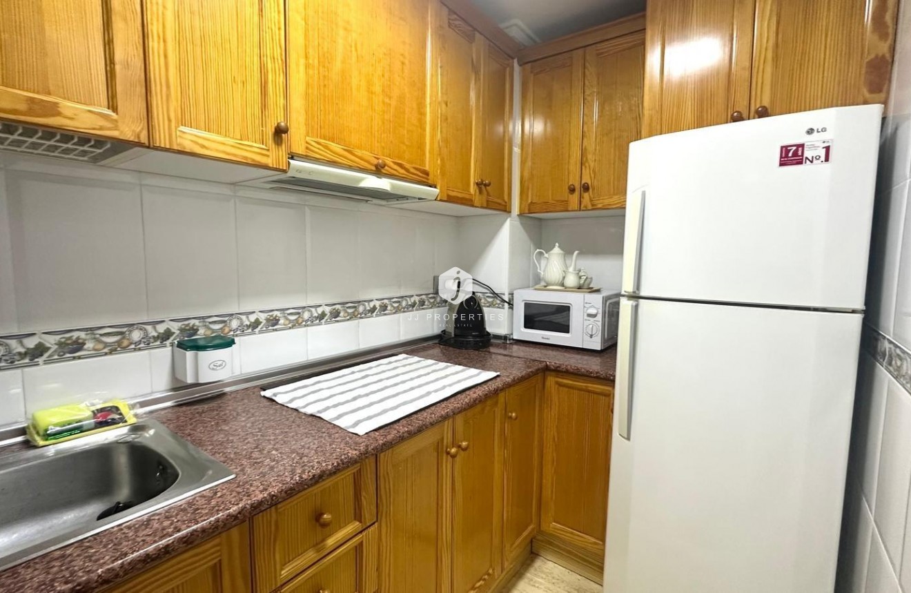 Resale - Apartment / flat -
Torrevieja - Acequion