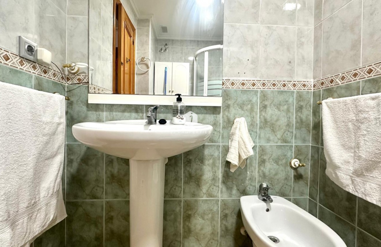 Resale - Apartment / flat -
Torrevieja - Acequion