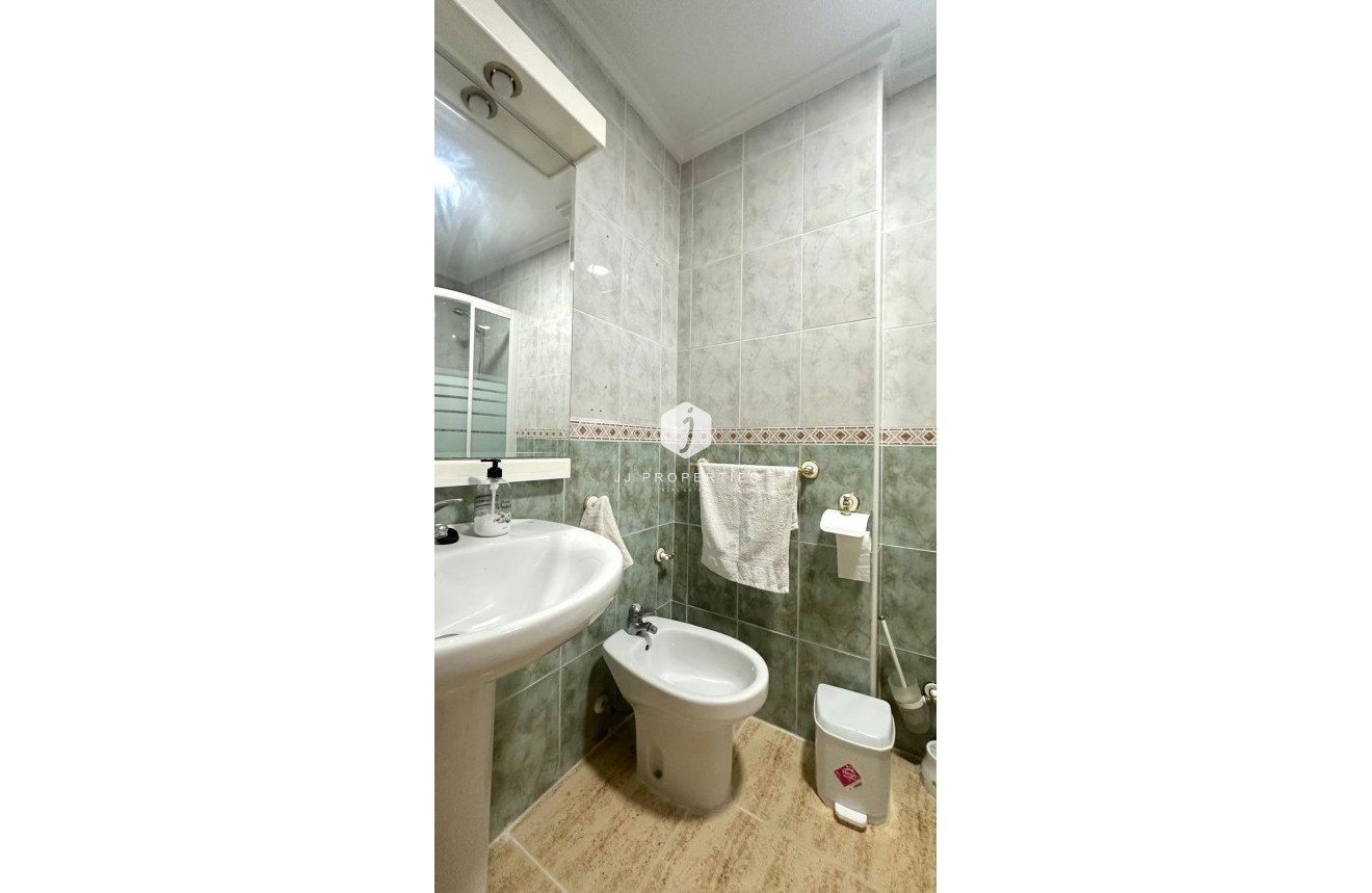 Resale - Apartment / flat -
Torrevieja - Acequion
