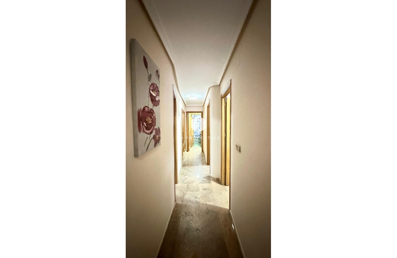 Tweedehands - Appartement / flat -
Torrevieja