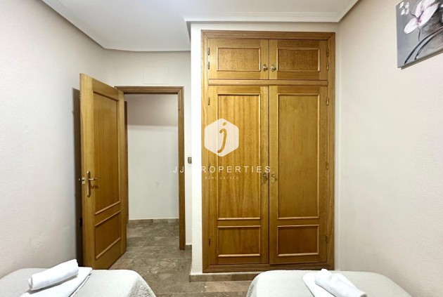 Tweedehands - Appartement / flat -
Torrevieja