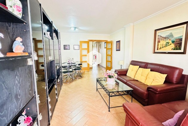 Segunda mano - Apartamento / piso -
Torrevieja - Centro
