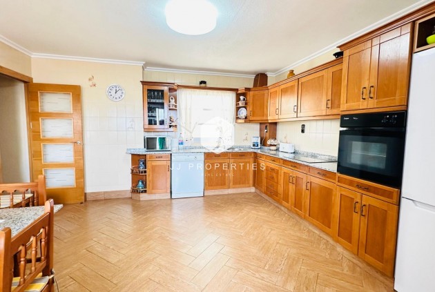 Segunda mano - Apartamento / piso -
Torrevieja - Centro