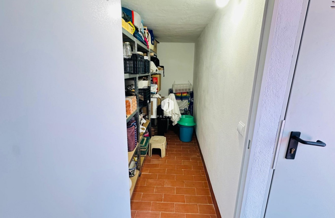 Segunda mano - Apartamento / piso -
Torrevieja - Centro
