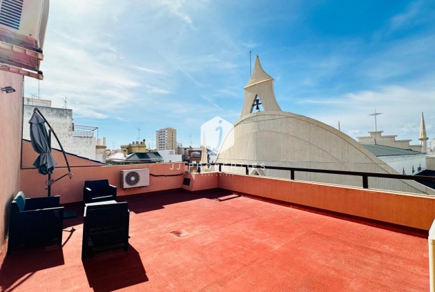 Segunda mano - Apartamento / piso -
Torrevieja - Centro