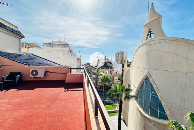 Segunda mano - Apartamento / piso -
Torrevieja - Centro