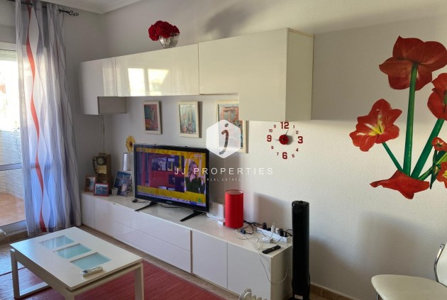 Aus zweiter Hand - Penthouse -
Torrevieja - Estacion de autobuses