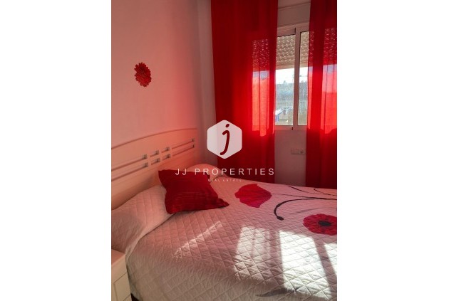 Aus zweiter Hand - Penthouse -
Torrevieja - Estacion de autobuses