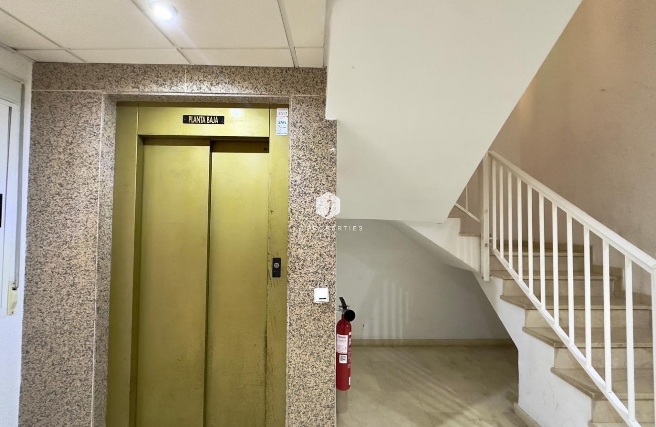 Resale - Penthouse -
Torrevieja - Centro