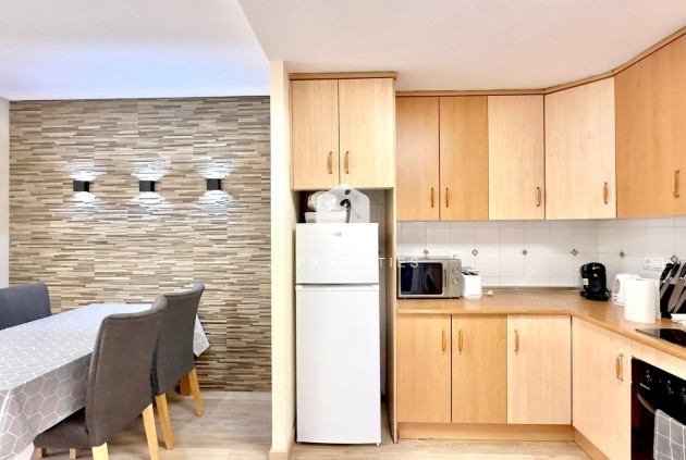 Resale - Bungalow -
Torrevieja - Torreblanca
