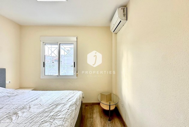Resale - Bungalow -
Torrevieja - Torreblanca