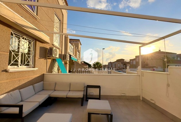 Resale - Bungalow -
Torrevieja - Torreblanca