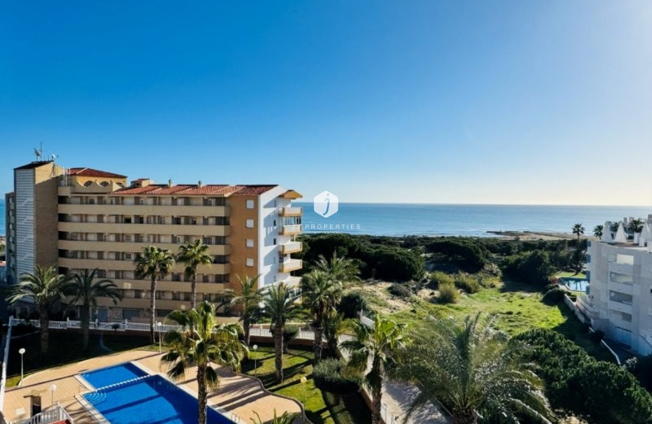 Z drugiej ręki - Daszek -
La Mata - Costa Blanca