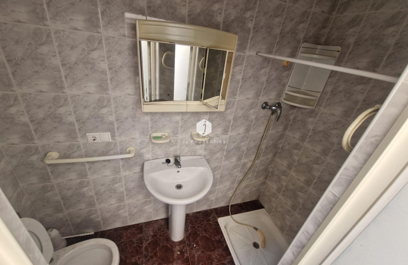 Segunda mano - Chalet -
Torrevieja