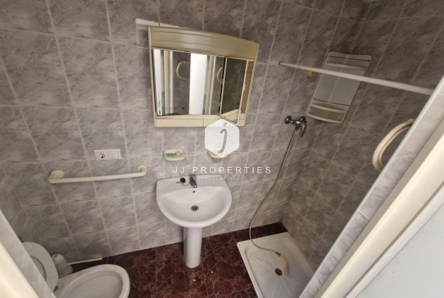 Segunda mano - Chalet -
Torrevieja