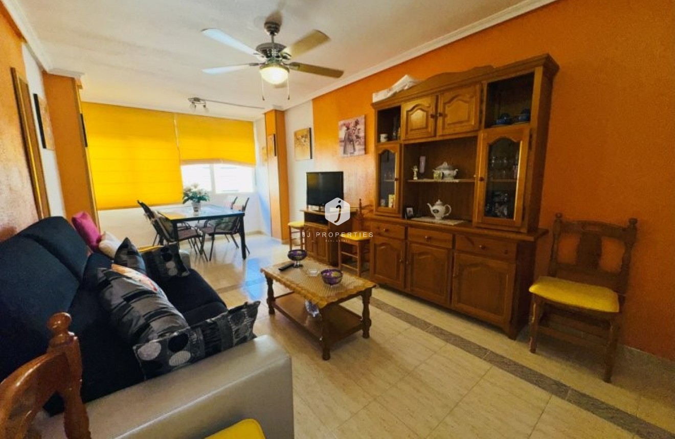 Resale - Apartment / flat -
La Mata - Costa Blanca