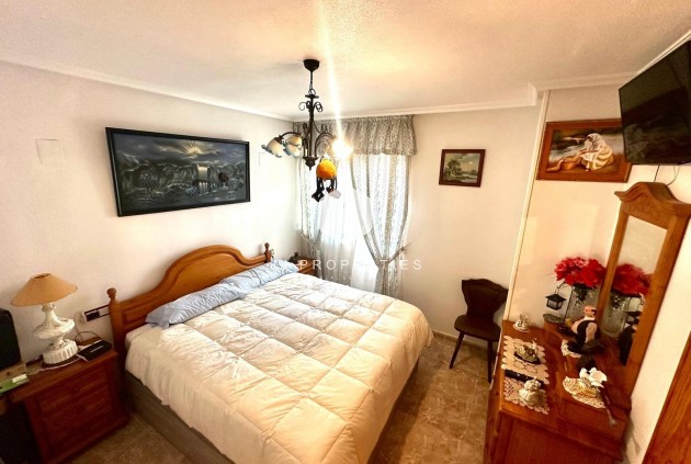 Aus zweiter Hand - Wohnung -
Torrevieja - Playa del Cura