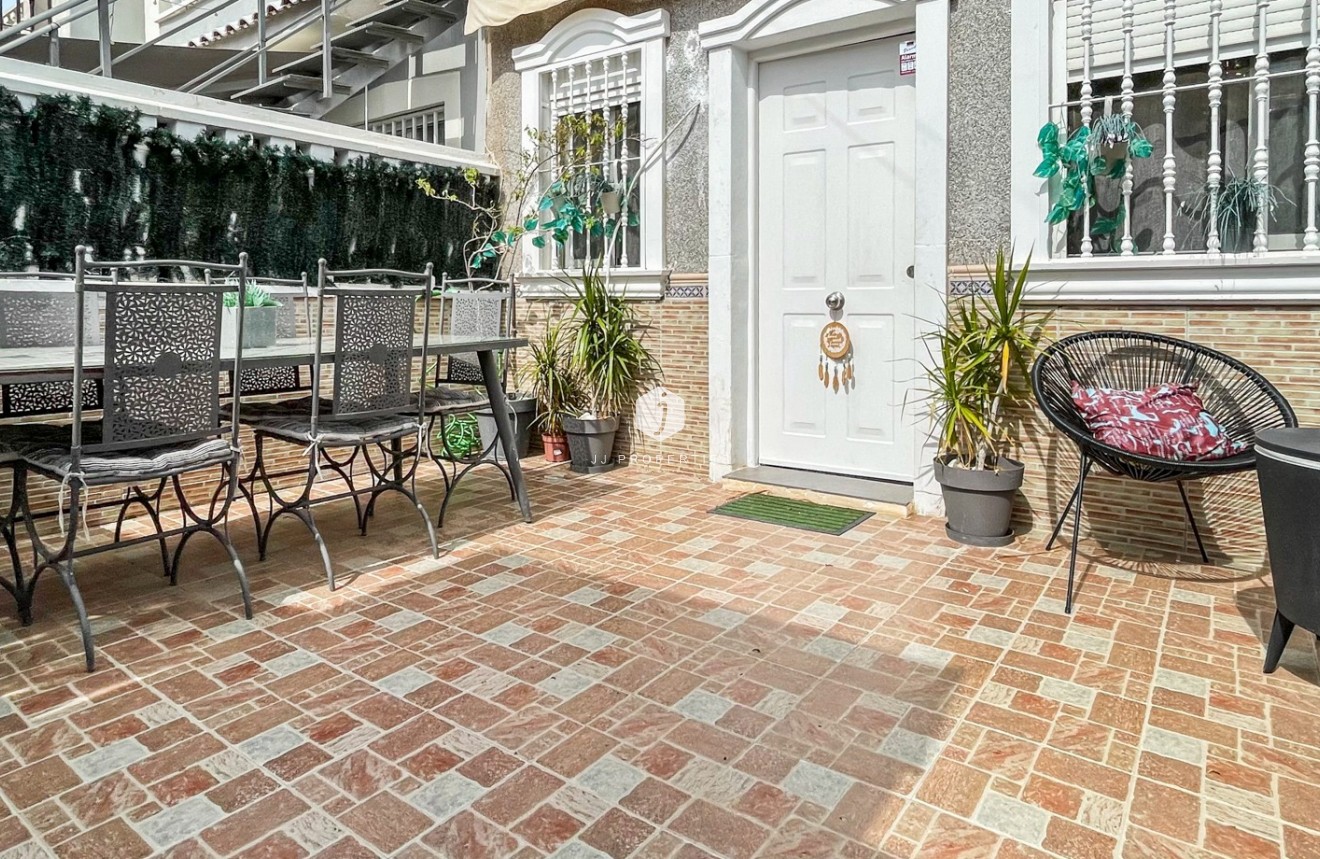 D'occasion - Bungalow -
Torrevieja - Costa Blanca
