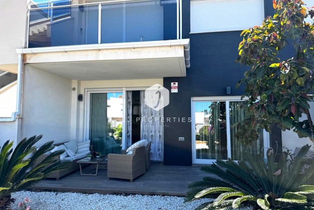 Aus zweiter Hand - Wohnung -
Torrevieja - Torreta Florida