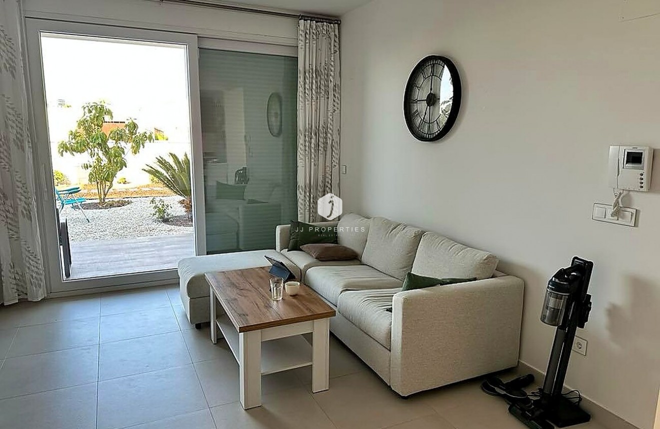 Aus zweiter Hand - Wohnung -
Torrevieja - Torreta Florida