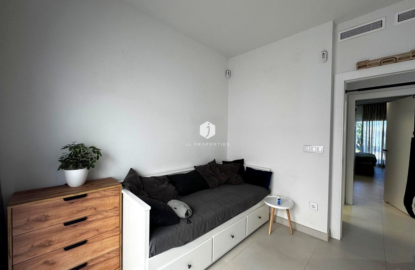 Aus zweiter Hand - Wohnung -
Torrevieja - Torreta Florida