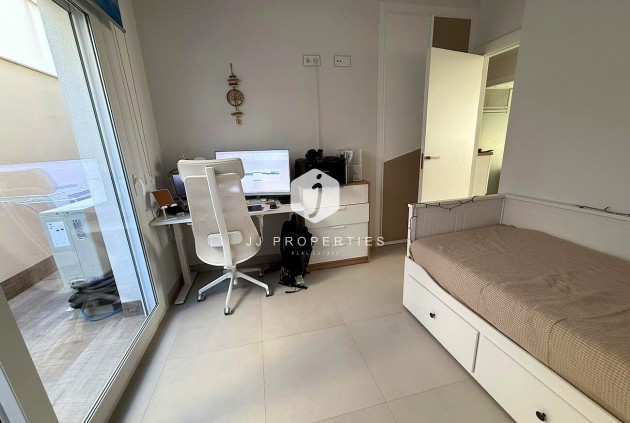 Aus zweiter Hand - Wohnung -
Torrevieja - Torreta Florida