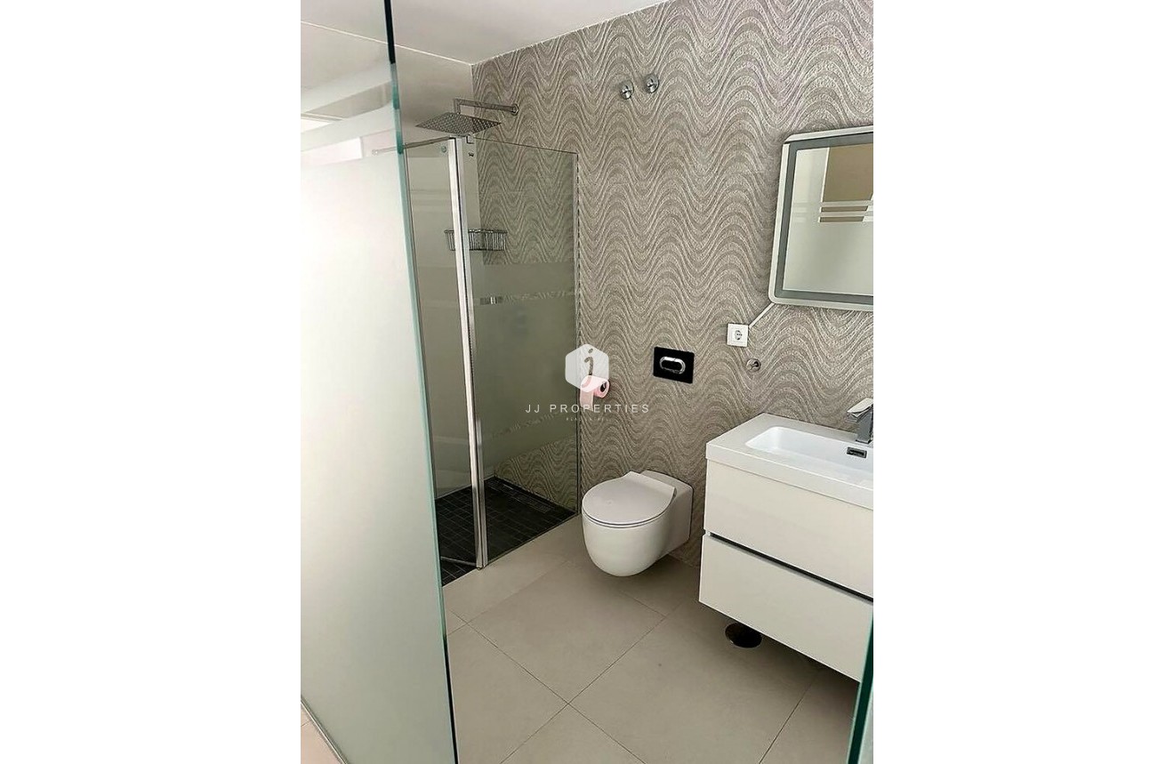 Aus zweiter Hand - Wohnung -
Torrevieja - Torreta Florida