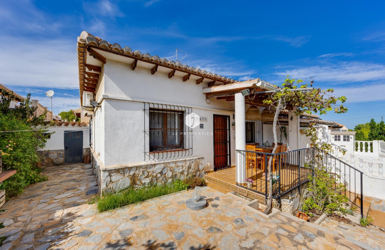 Resale - Bungalow -
Torrevieja - Los Balcones