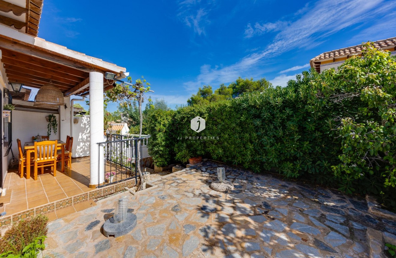 Resale - Bungalow -
Torrevieja - Los Balcones