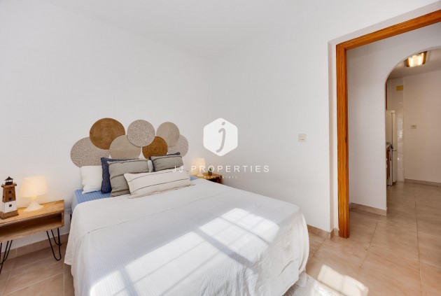 Resale - Bungalow -
Torrevieja - Los Balcones