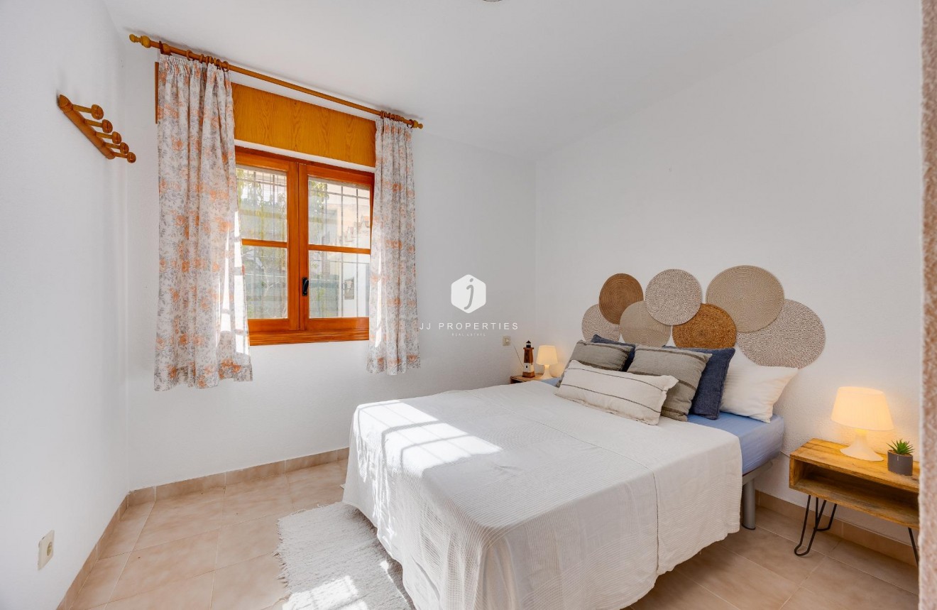 Resale - Bungalow -
Torrevieja - Los Balcones