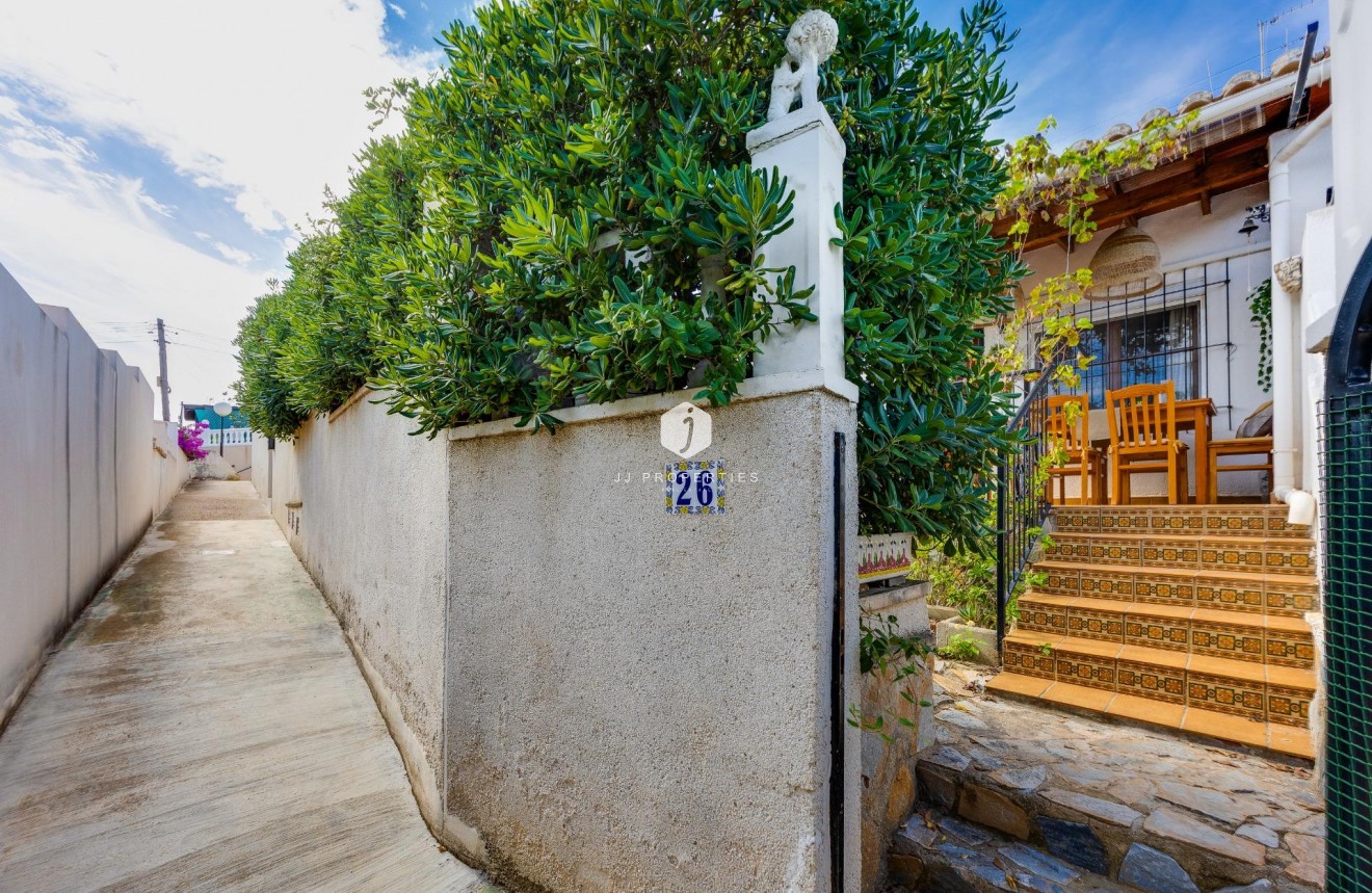 Resale - Bungalow -
Torrevieja - Los Balcones