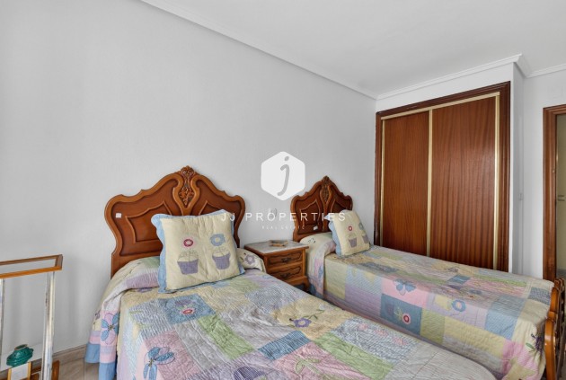 Resale - Apartment / flat -
Centro Torrevieja
