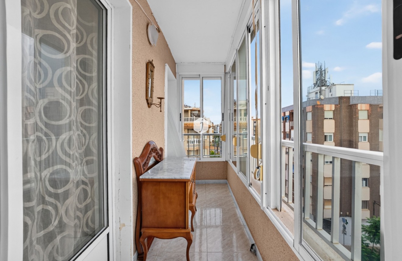 Resale - Apartment / flat -
Centro Torrevieja