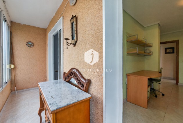 Resale - Apartment / flat -
Centro Torrevieja