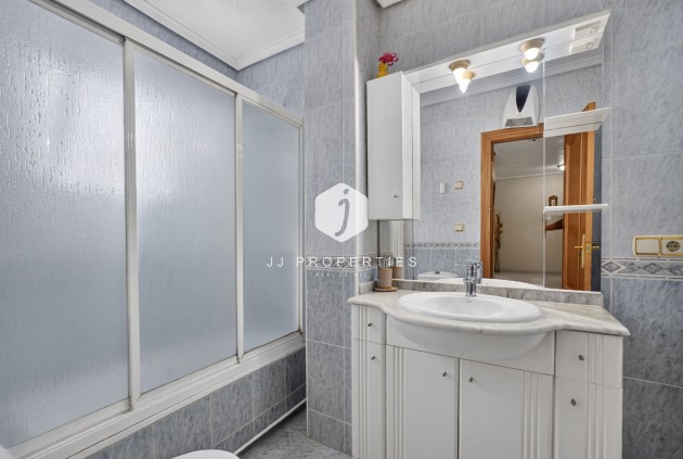 Resale - Apartment / flat -
Centro Torrevieja