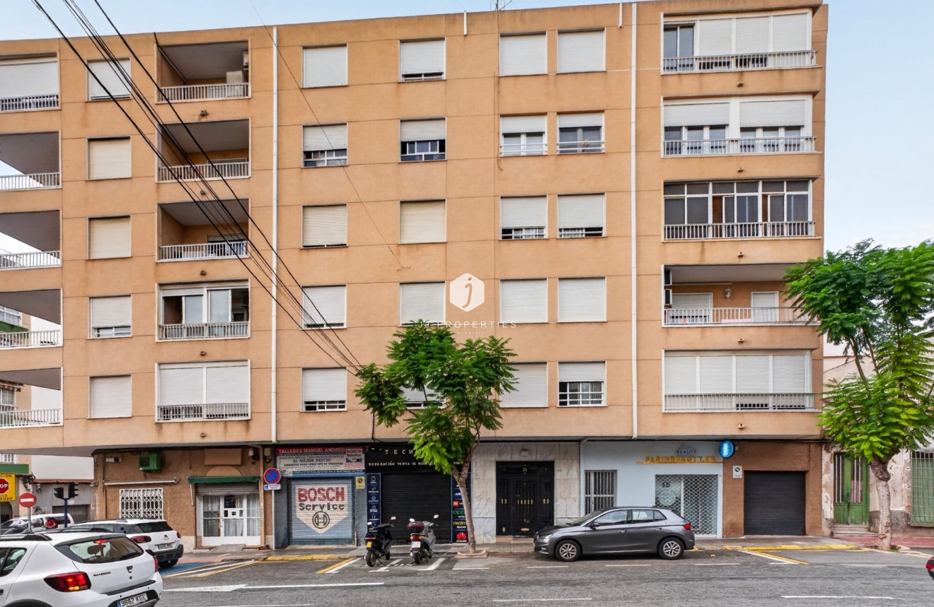 Resale - Apartment / flat -
Centro Torrevieja