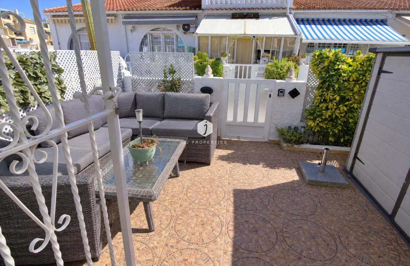 D'occasion - Chalet -
Torrevieja - San luis