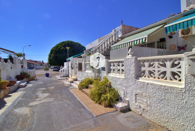 D'occasion - Chalet -
Torrevieja - San luis