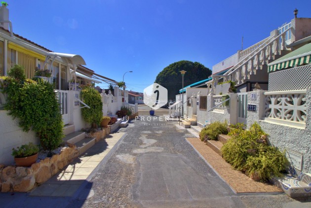 D'occasion - Chalet -
Torrevieja - San luis