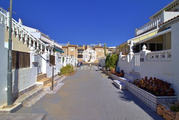 D'occasion - Chalet -
Torrevieja - San luis