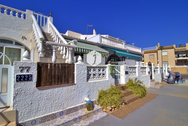 D'occasion - Chalet -
Torrevieja - San luis