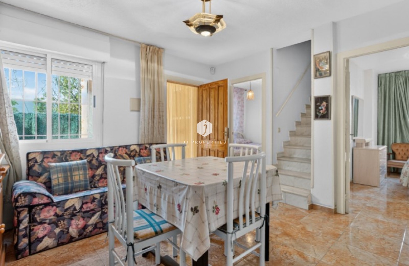 Aus zweiter Hand - Chalet -
Torrevieja - Costa Blanca