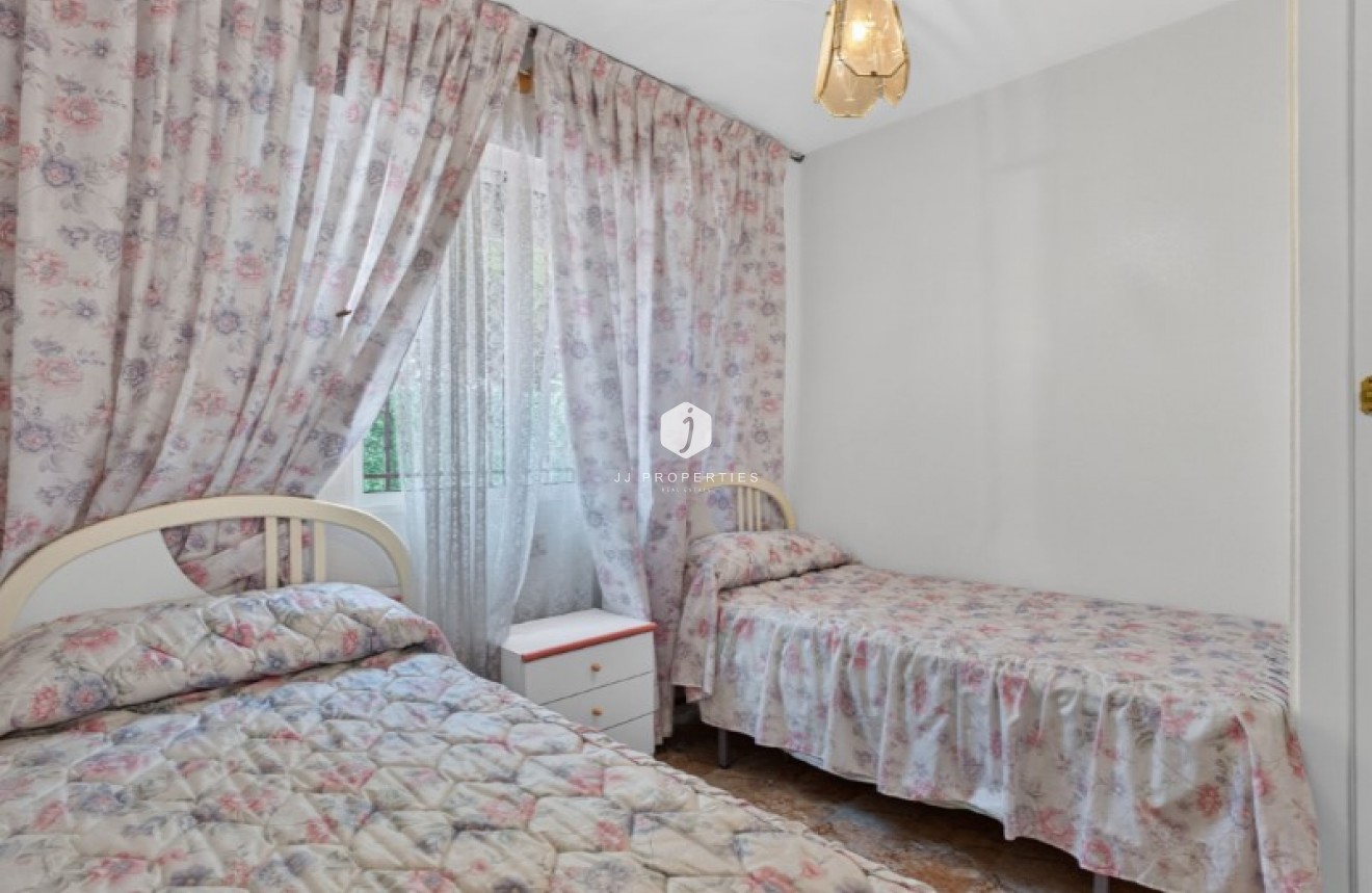 Aus zweiter Hand - Chalet -
Torrevieja - Costa Blanca