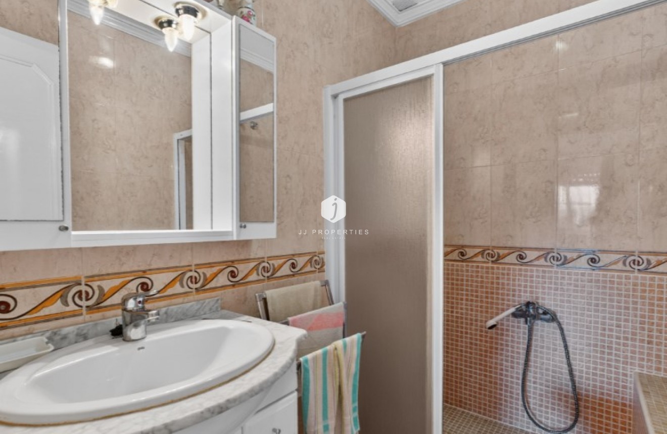 Aus zweiter Hand - Chalet -
Torrevieja - Costa Blanca