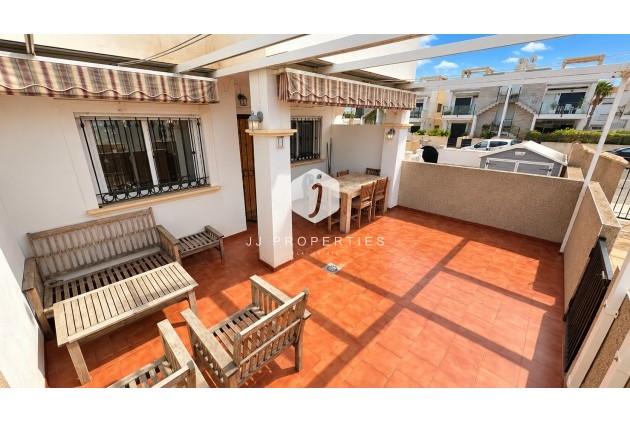 D'occasion - Bungalow -
Punta Prima - Costa Blanca
