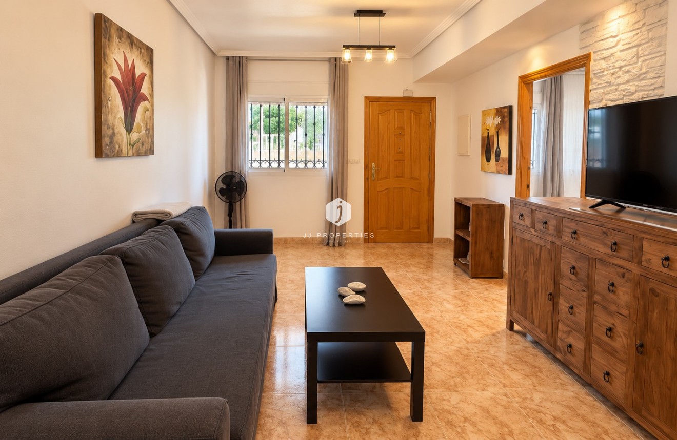 D'occasion - Bungalow -
Punta Prima - Costa Blanca