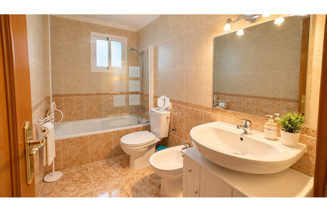 D'occasion - Bungalow -
Punta Prima - Costa Blanca