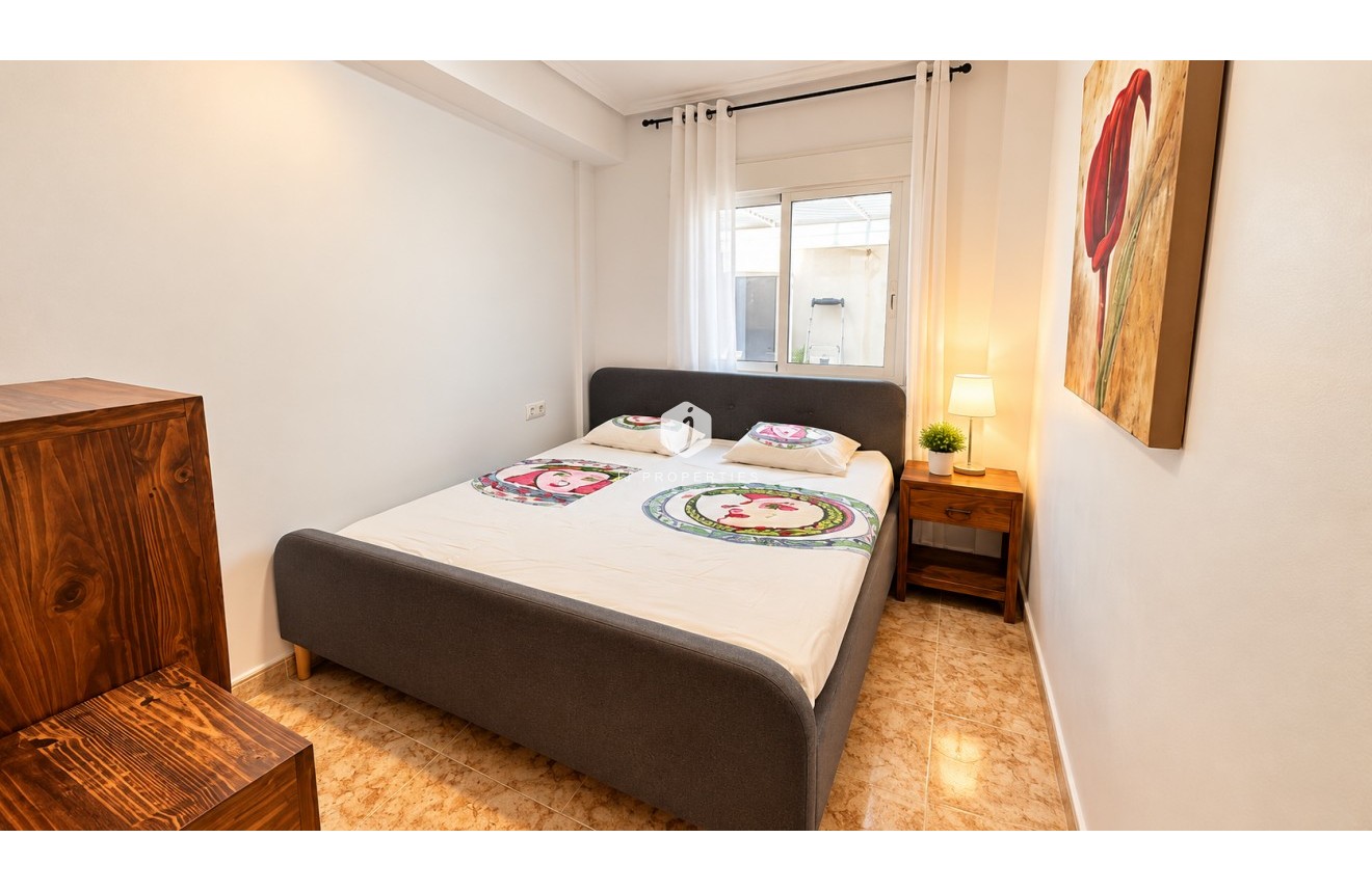 D'occasion - Bungalow -
Punta Prima - Costa Blanca
