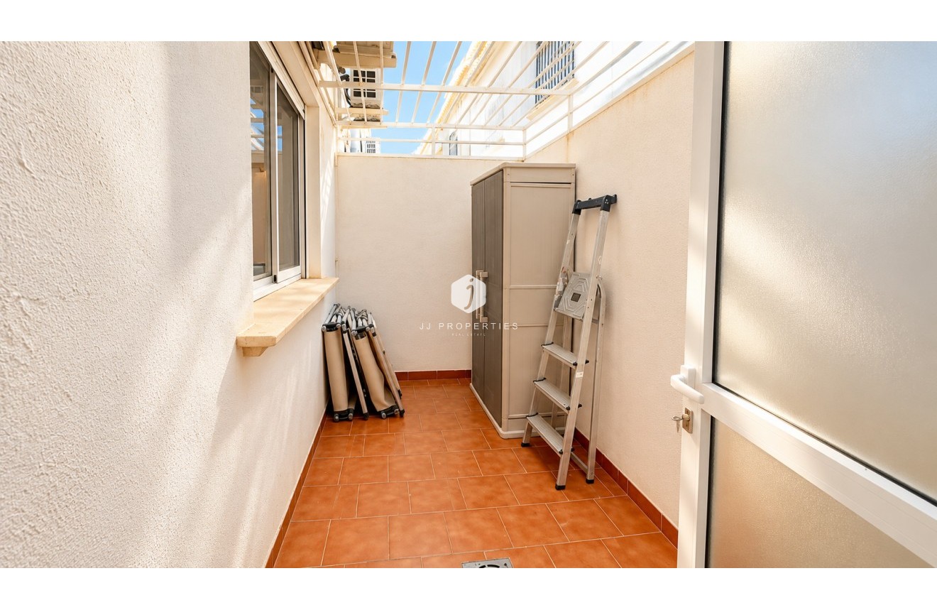 D'occasion - Bungalow -
Punta Prima - Costa Blanca